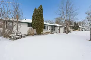 1515 Viking Dr E, Maplewood, MN 55109 - Photo 4