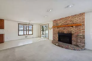 6276 Drake Dr, Independence, MN 55359 - Photo 4