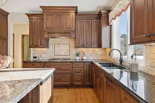 2717 Edgewater Bay, Woodbury, MN 55125 - Photo 42