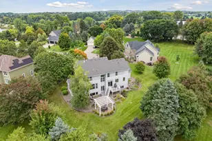 2717 Edgewater Bay, Woodbury, MN 55125 - Photo 92