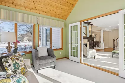 2717 Edgewater Bay, Woodbury, MN 55125 - Photo 28