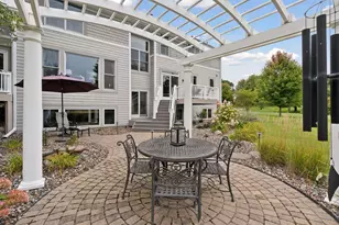 2717 Edgewater Bay, Woodbury, MN 55125 - Photo 80