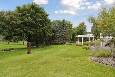 2717 Edgewater Bay, Woodbury, MN 55125 - Photo 88