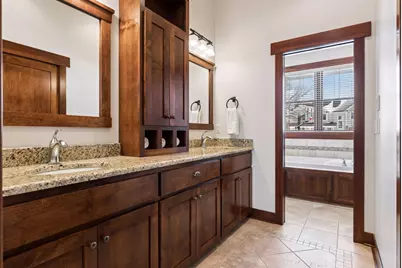 2655 Cottage Grove Place, Woodbury, MN 55129 - Photo 46