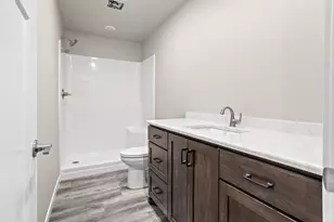 1613 5th Ave S, Fargo,  58103 - Photo 6