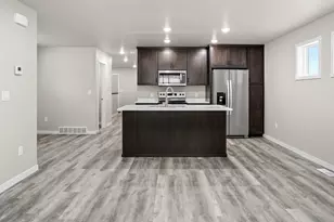 1613 5th Ave S, Fargo,  58103 - Photo 2