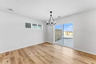 1055 Adamstown Dr, Rosemount, MN 55068 - Photo 4