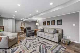 3709 W 104th St, Bloomington, MN 55431 - Photo 32