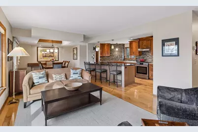 3709 W 104th Street, Bloomington, MN 55431 - Photo 4