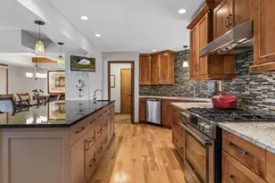 3709 W 104th St, Bloomington, MN 55431 - Photo 12