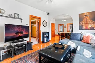 611 Broadway St NE, Minneapolis, MN 55413 - Photo 2