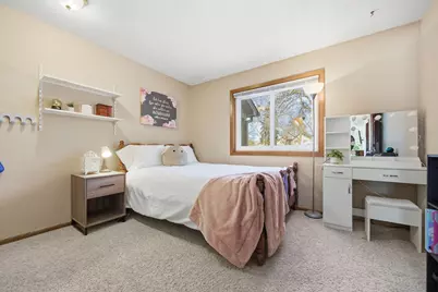 4340 Buckingham Court #1606, Vadnais Heights, MN 55127 - Photo 16