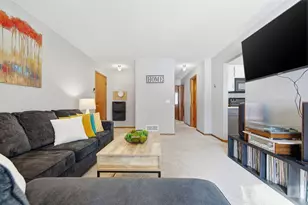 4340 Buckingham Ct, Vadnais Heights, MN 55127 - Photo 1