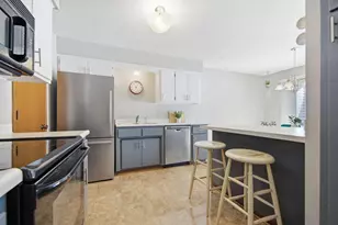 4340 Buckingham Ct, Vadnais Heights, MN 55127 - Photo 6