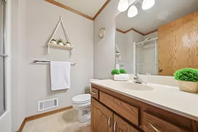 4340 Buckingham Court #1606, Vadnais Heights, MN 55127 - Photo 18