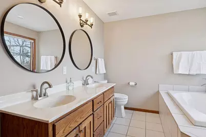 1102 Sommers Street N, Hudson, WI 54016 - Photo 32