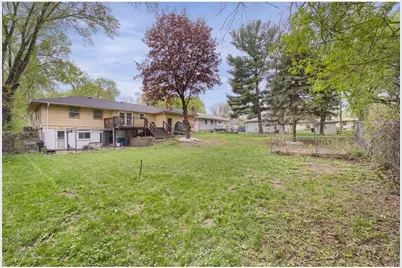 7516 Arthur Street NE, Fridley, MN 55432 - Photo 2