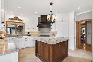 2255 S Shore Blvd, White Bear Lake, MN 55110 - Photo 18