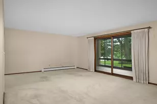 4380 Brookside Ct, Edina, MN 55436 - Photo 6