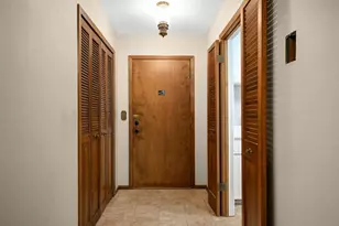4380 Brookside Ct, Edina, MN 55436 - Photo 4