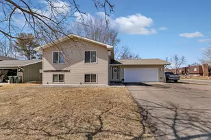 501 Kirkwall Dr, Waite Park, MN 56387 - Photo 2