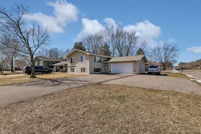 501 Kirkwall Drive, Waite Park, MN 56387 - Photo 4