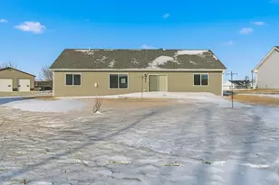 725 Northwood Dr, Janesville, MN 56048 - Photo 30