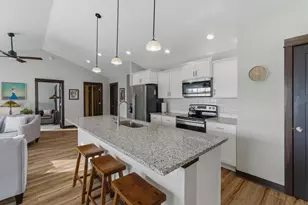 725 Northwood Dr, Janesville, MN 56048 - Photo 6