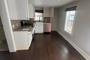 2522 15th Ave E, North Saint Paul, MN 55109 - Photo 2