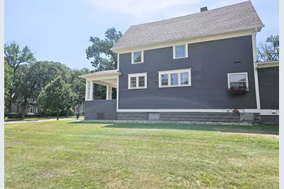 721 Labree Avenue N, Thief River Falls, MN 56701 - Photo 8