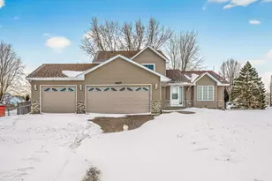14430 Woodbridge Ln, Savage, MN 55378 - Photo 1