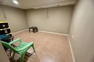 2002 Arkwright St, Maplewood, MN 55117 - Photo 12