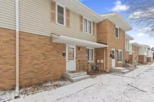 2002 Arkwright St, Maplewood, MN 55117 - Photo 16