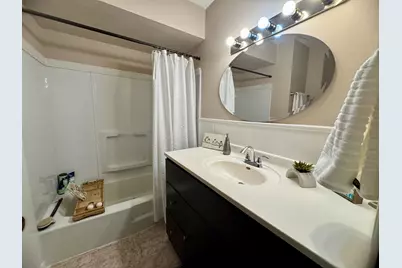 2002 Arkwright Street, Maplewood, MN 55117 - Photo 12