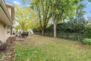 9912 Little Rd, Bloomington, MN 55437 - Photo 34