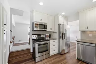 9912 Little Rd, Bloomington, MN 55437 - Photo 12