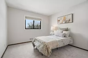 9912 Little Rd, Bloomington, MN 55437 - Photo 24