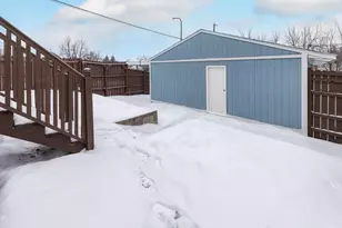 401 Rose Ave E, Saint Paul, MN 55130 - Photo 28