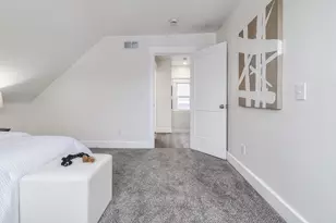 401 Rose Ave E, Saint Paul, MN 55130 - Photo 18