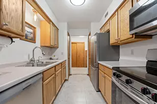 2220 Midland Grove Rd, Roseville, MN 55113 - Photo 14