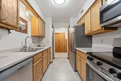 2220 Midland Grove Road #112, Roseville, MN 55113 - Photo 14
