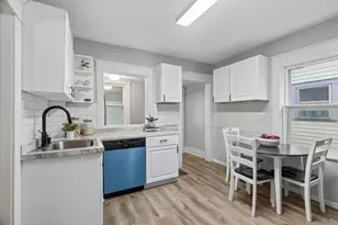 682 Fairview Ave N, Saint Paul, MN 55104 - Photo 10