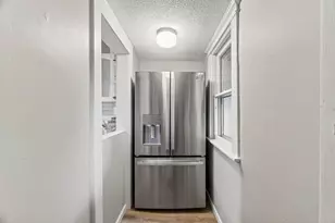 682 Fairview Ave N, Saint Paul, MN 55104 - Photo 12