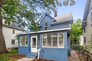 682 Fairview Ave N, Saint Paul, MN 55104 - Photo 2