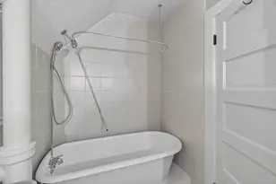 682 Fairview Ave N, Saint Paul, MN 55104 - Photo 22