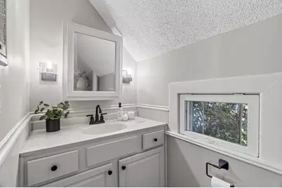 682 Fairview Avenue N, Saint Paul, MN 55104 - Photo 20