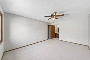 8562 S Maplebrook Cir, Brooklyn Park, MN 55445 - Photo 18