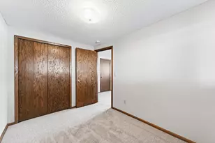 8562 S Maplebrook Cir, Brooklyn Park, MN 55445 - Photo 24