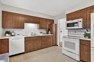 4600 Boone Ave N, New Hope, MN 55428 - Photo 14