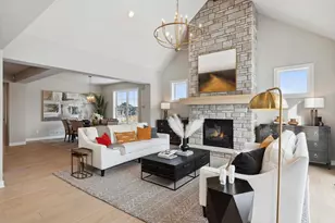 6513 Timber Arch Dr, Chaska, MN 55318 - Photo 2